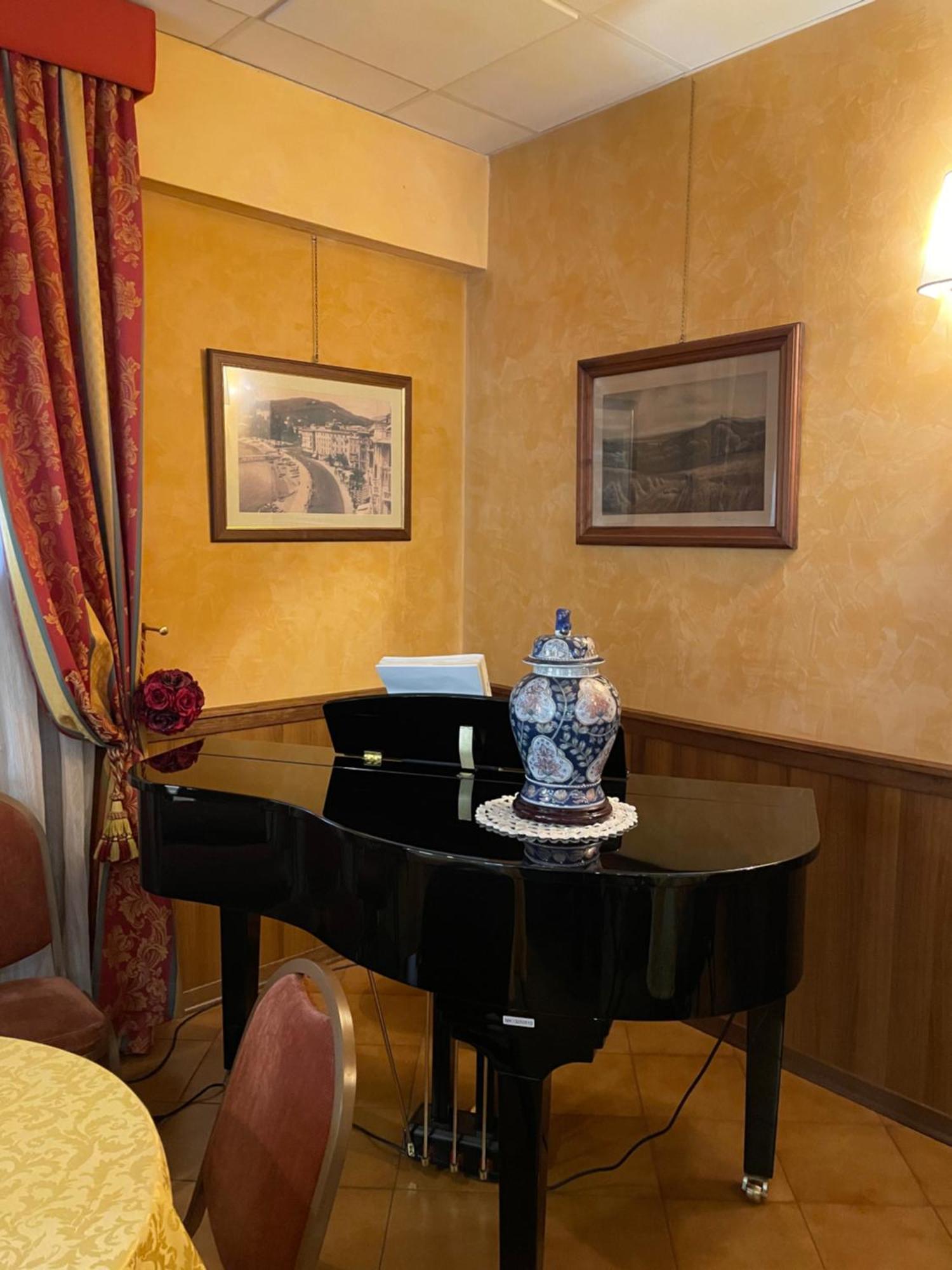 Hotel Mondial Ραπάλο Εξωτερικό φωτογραφία